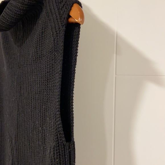 Wilfred Black Knit Vest - Picture 3 of 5
